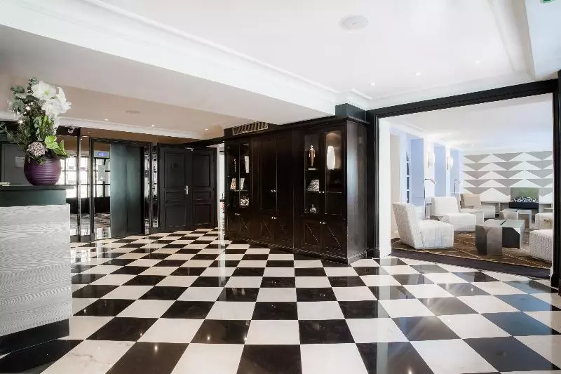 Fotos del hotel Hôtel Le Royal:  2