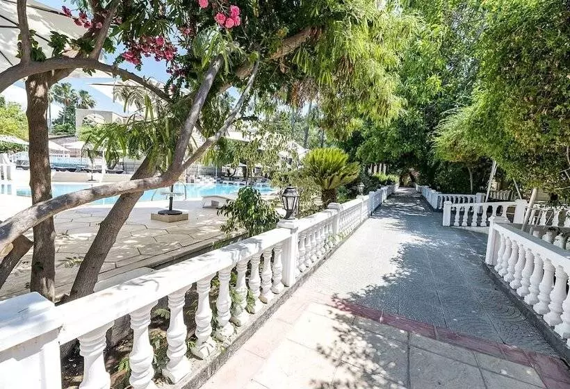 Fotos del hotel Riverside Garden Resort:  5