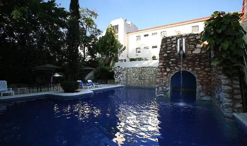 Xbalamqué & Spa Cancún Centro