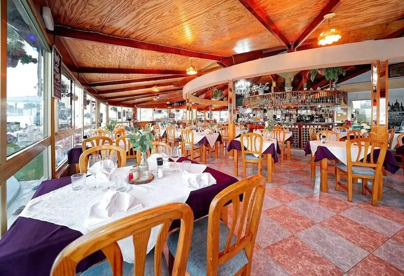 Fotos del hotel Apartamentos Río Piedras:  3