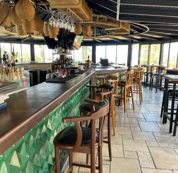 Fotos del hotel Carina:  17