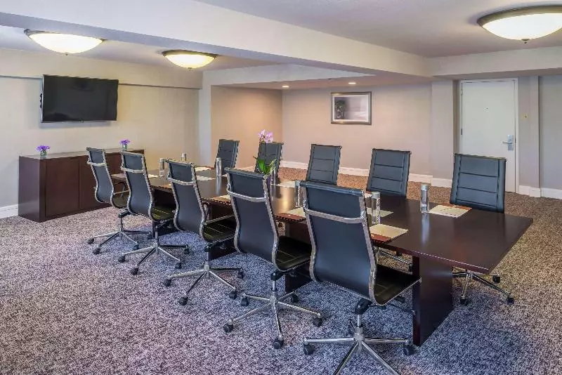 Fotos del hotel Doubletree By Hilton Atlanta  Emory Area:  15