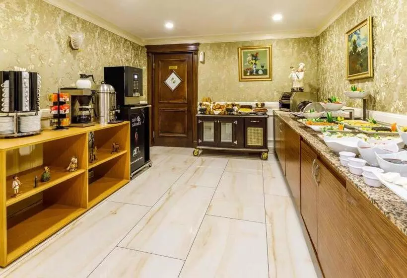 Fotos del hotel Golden Crown:  4