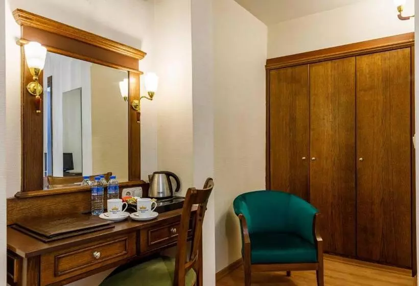 Fotos del hotel Golden Crown:  24