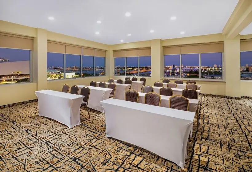 Fotos del hotel Holiday Inn Hotel Port Of Miami-downtown, An Ihg:  17