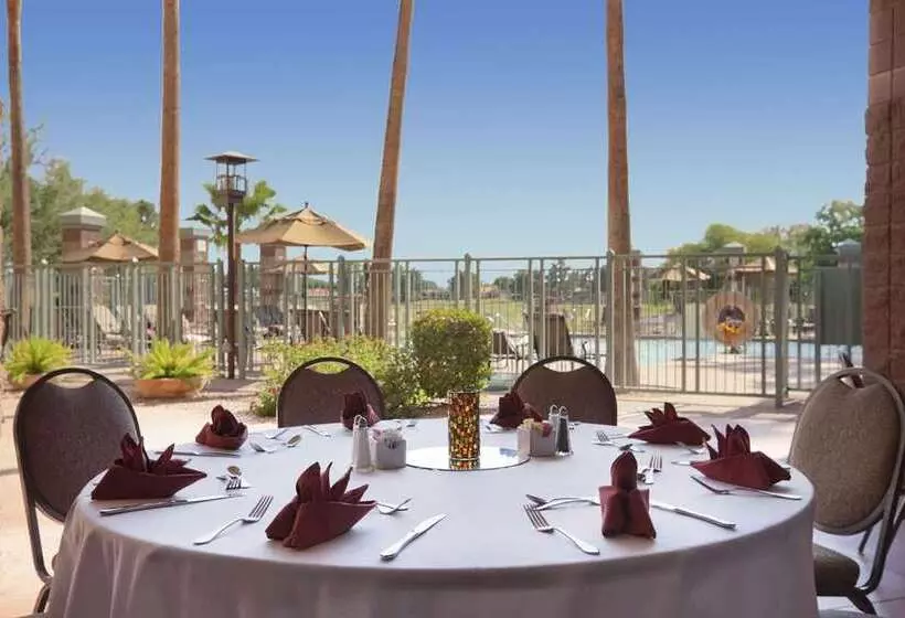 Fotos del hotel Embassy Suites Phoenix - Scottsdale:  12