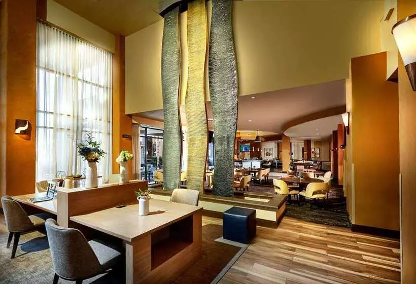 Embassy Suites Phoenix – Scottsdale