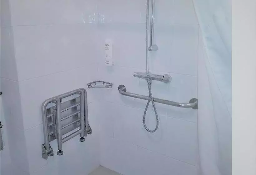 Fotos del hotel Holiday Inn Express Molins De Rei, An Ihg:  18