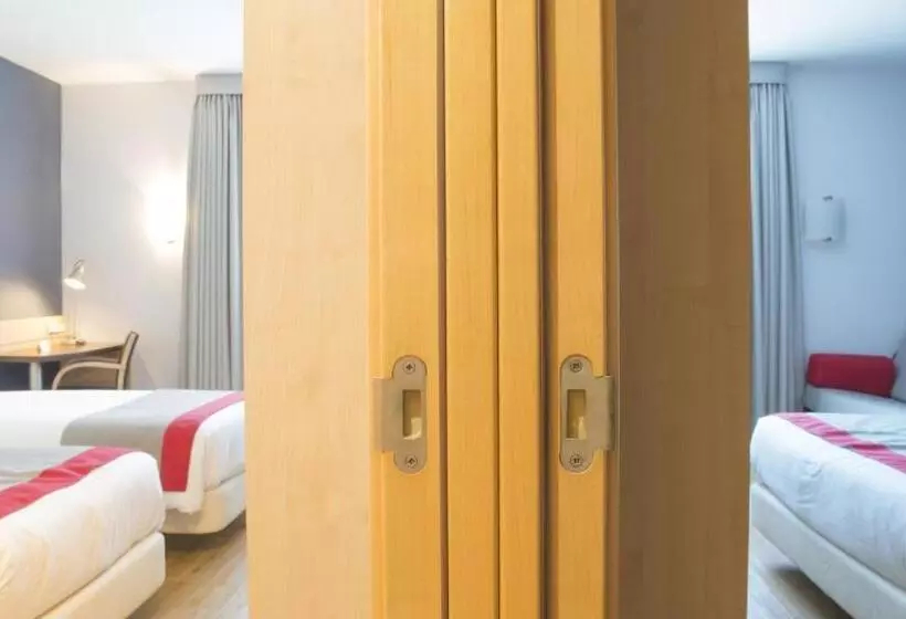 Fotos del hotel Holiday Inn Express Molins De Rei, An Ihg:  25