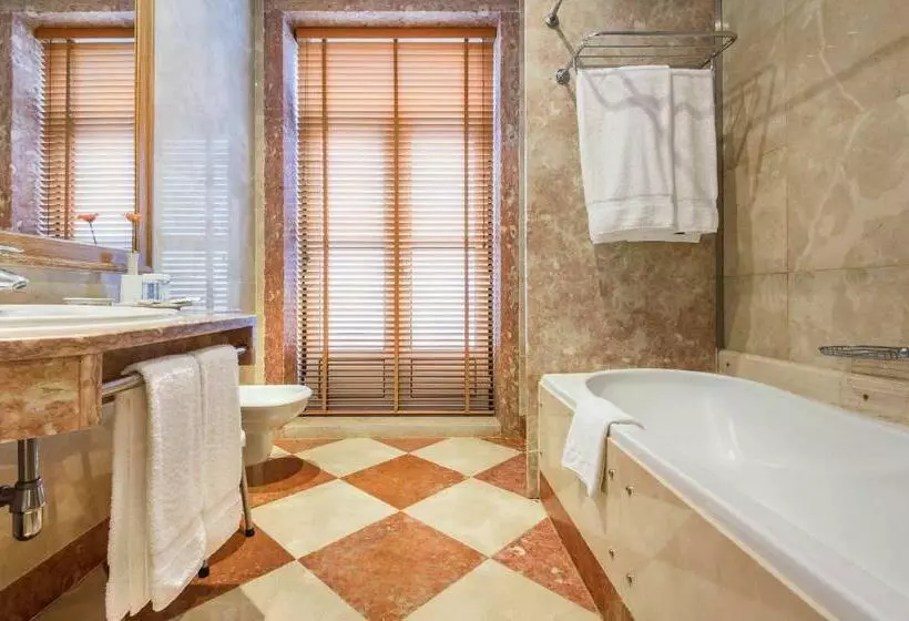 Fotos del hotel Real Palacio:  6