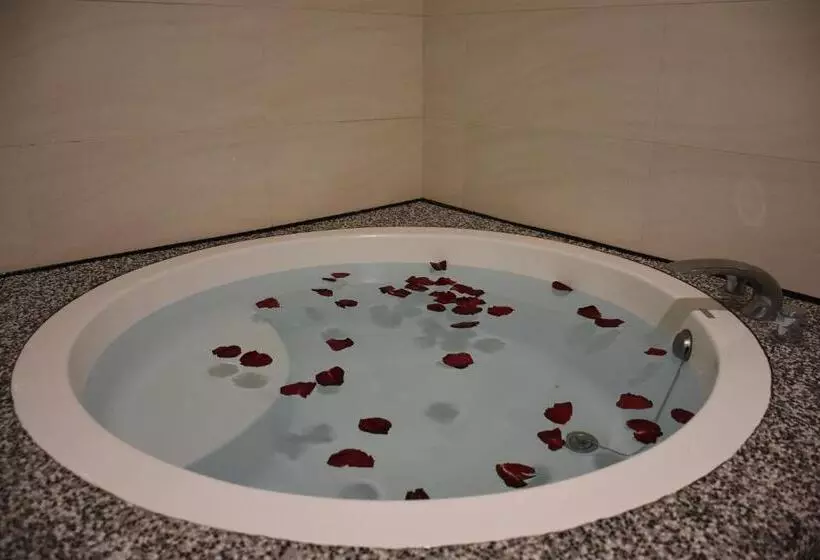 Fotos del hotel Walker   Zhengyi 2:  14