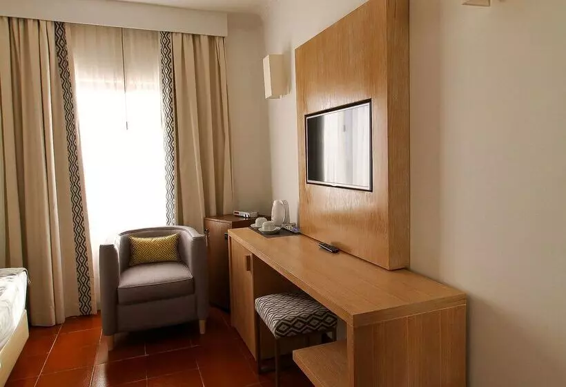 Fotos del hotel Best Western Hotel Dom Bernardo:  20