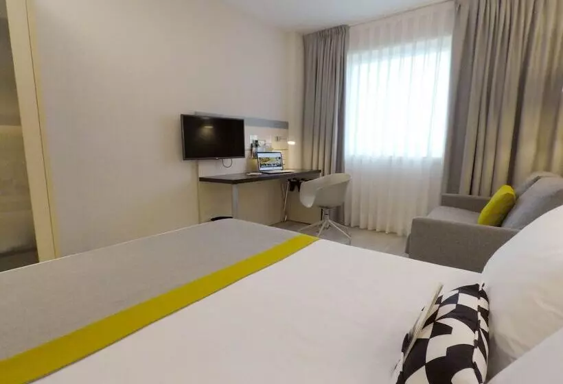 Fotos del hotel Holiday Inn Express Pamplona, An Ihg:  13