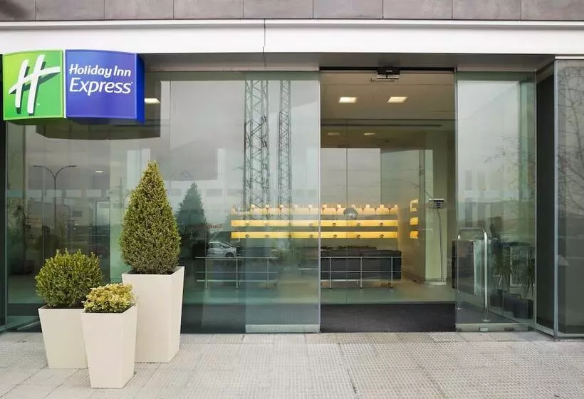 Fotos del hotel Holiday Inn Express Pamplona, An Ihg:  15