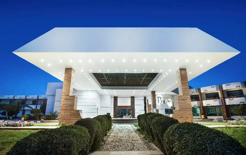 Fotos del hotel Pyramisa Beach Resort Sharm El Sheikh:  11