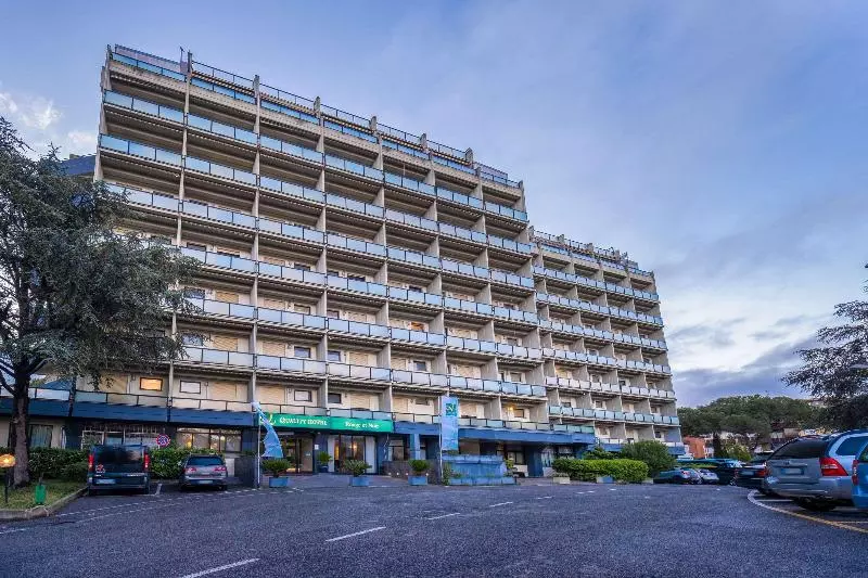 Quality  Rouge Et Noir Roma