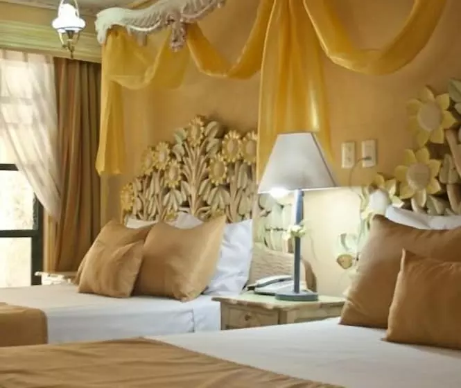 Fotos del hotel Villa Las Margaritas Plaza Cristal:  17