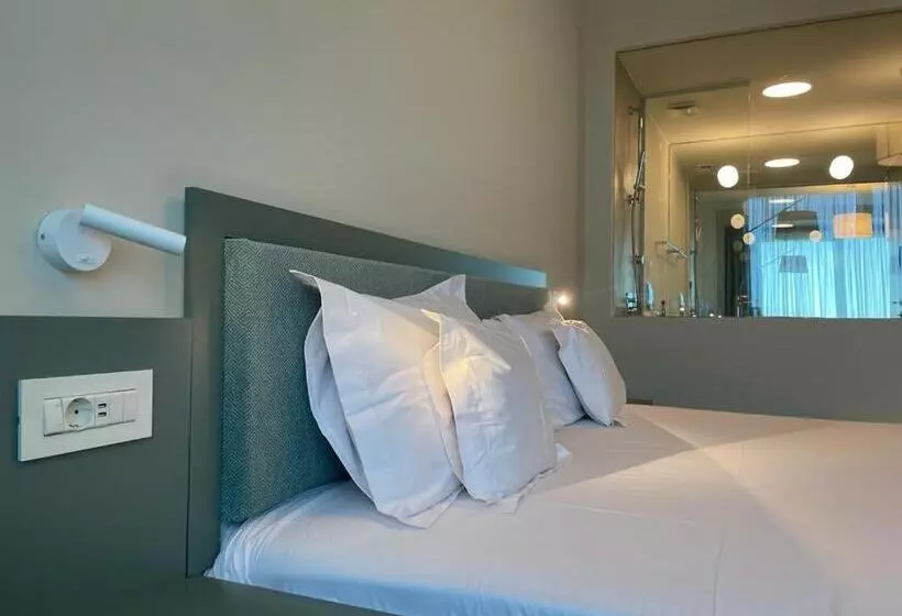 Fotos del hotel Millenium:  11