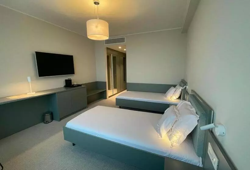 Fotos del hotel Millenium:  7