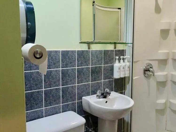 Fotos del hotel Auberge &  Montreal Espace Confort:  15