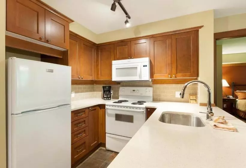 Fotos del hotel Horstman House By Whistler Premier:  8