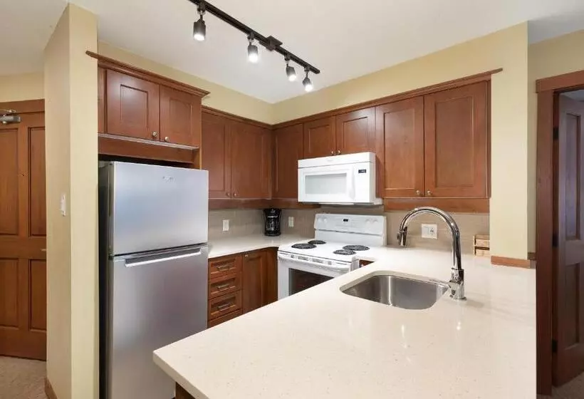 Fotos del hotel Horstman House By Whistler Premier:  17