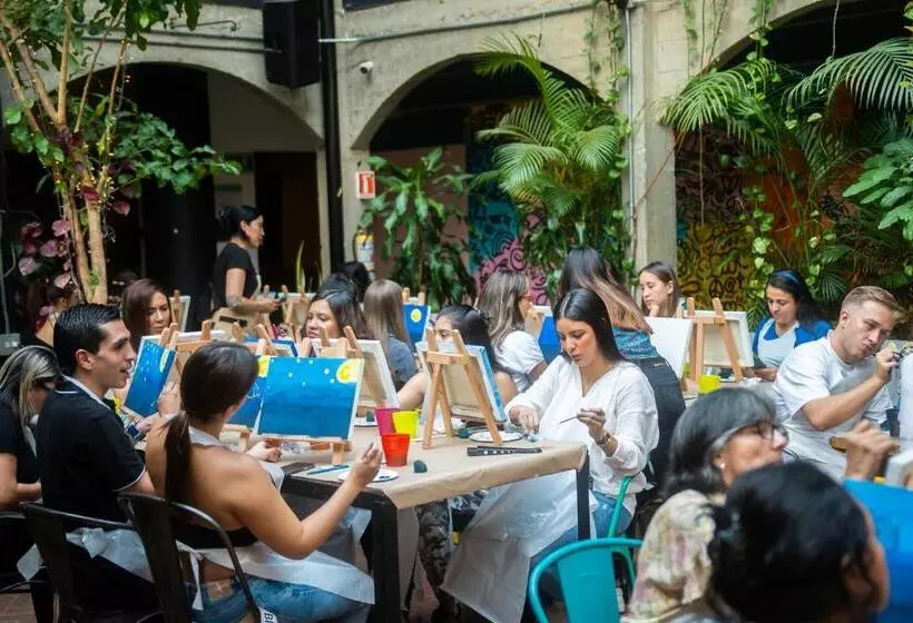 Fotos del hotel Selina Medellin:  23