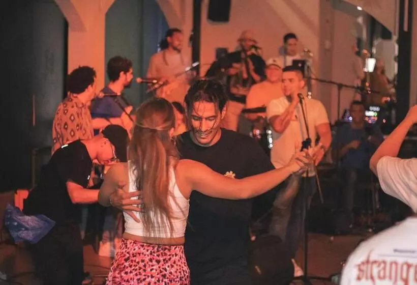 Fotos del hotel Selina Medellin:  3