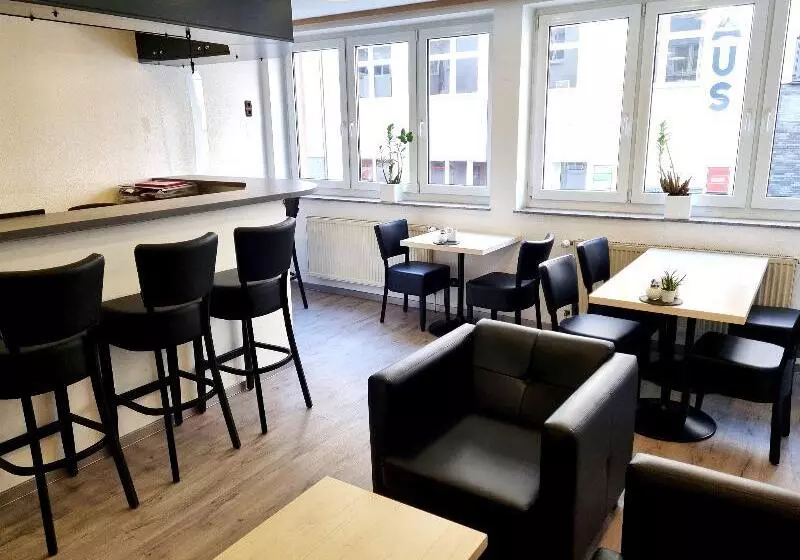 Fotos del hotel Adler Hotel Frankfurt:  5