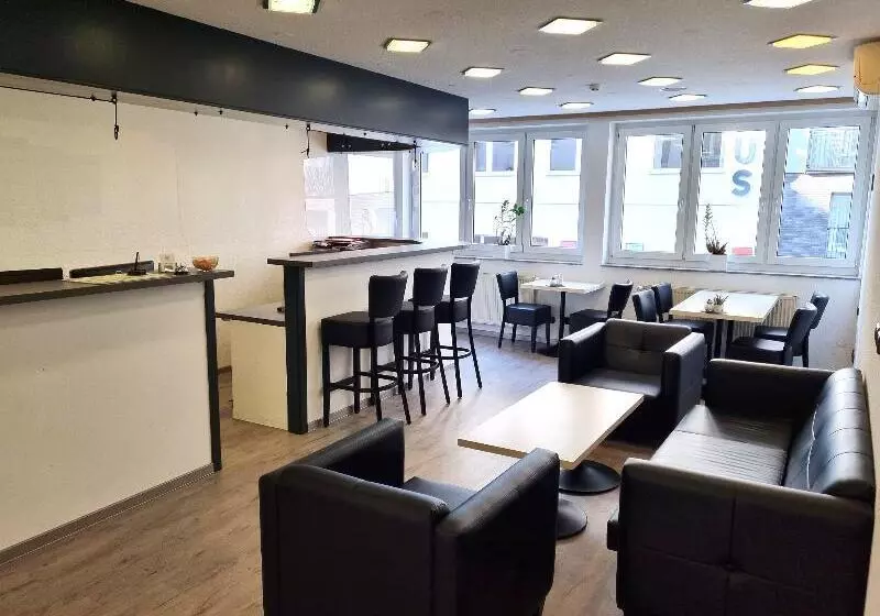 Fotos del hotel Adler Hotel Frankfurt:  9