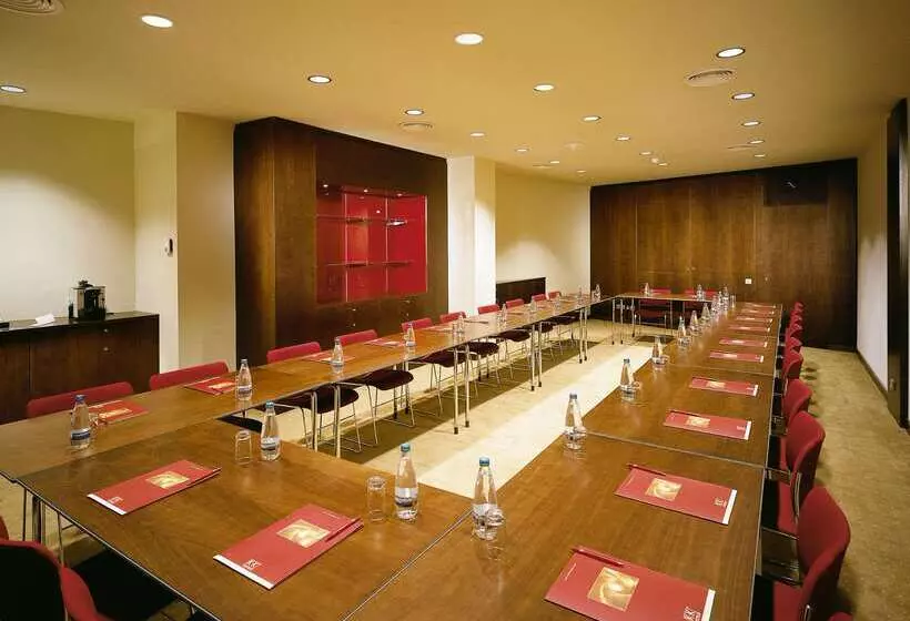 Fotos del hotel K+k Hotel Elisabeta:  15