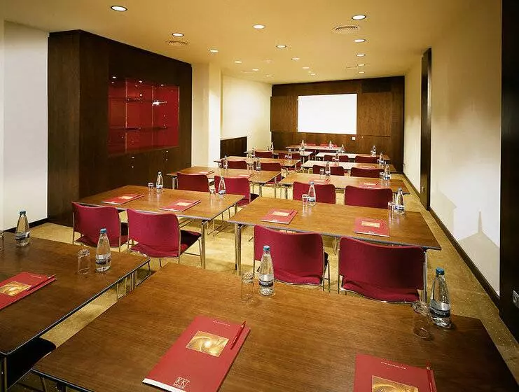 Fotos del hotel K+k Hotel Elisabeta:  21