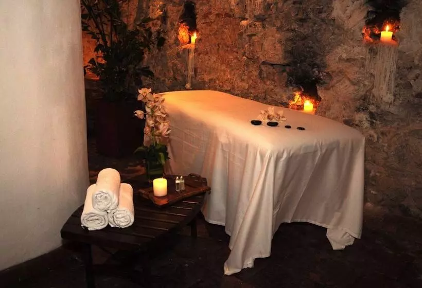 Fotos del hotel Boutique Casa Del Arzobispado:  7