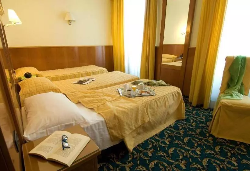 Fotos del hotel Cinque Giornate:  12