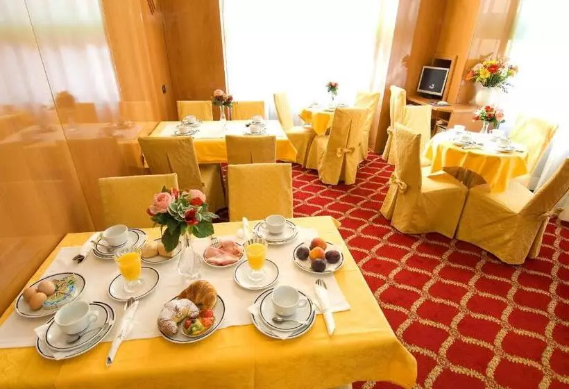 Fotos del hotel Cinque Giornate:  13