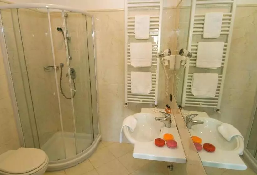 Fotos del hotel Cinque Giornate:  8