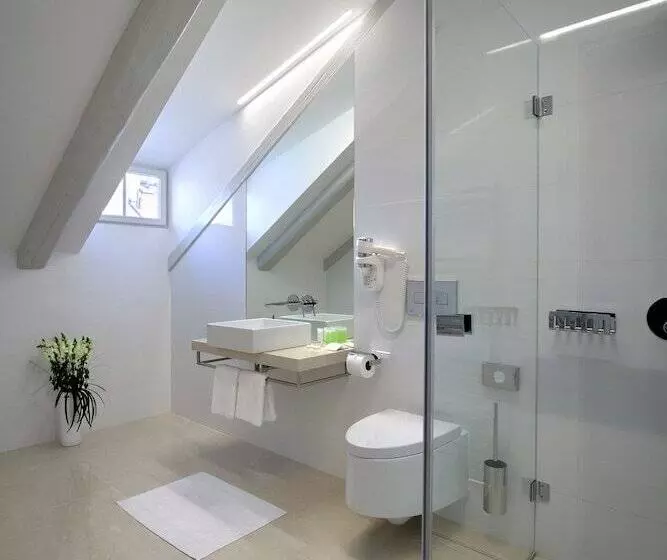 Fotos del hotel Bishop S House:  15