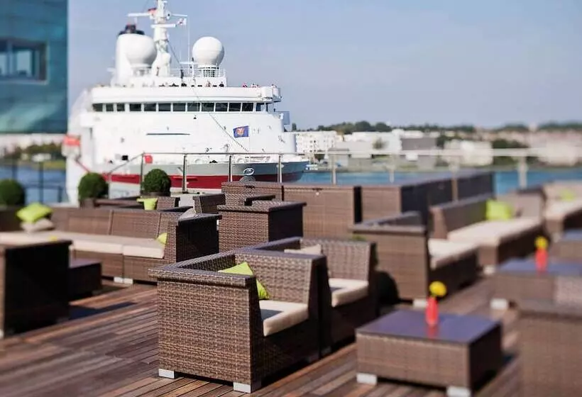 Fotos del hotel Mövenpick Hotel Amsterdam City Centre:  6