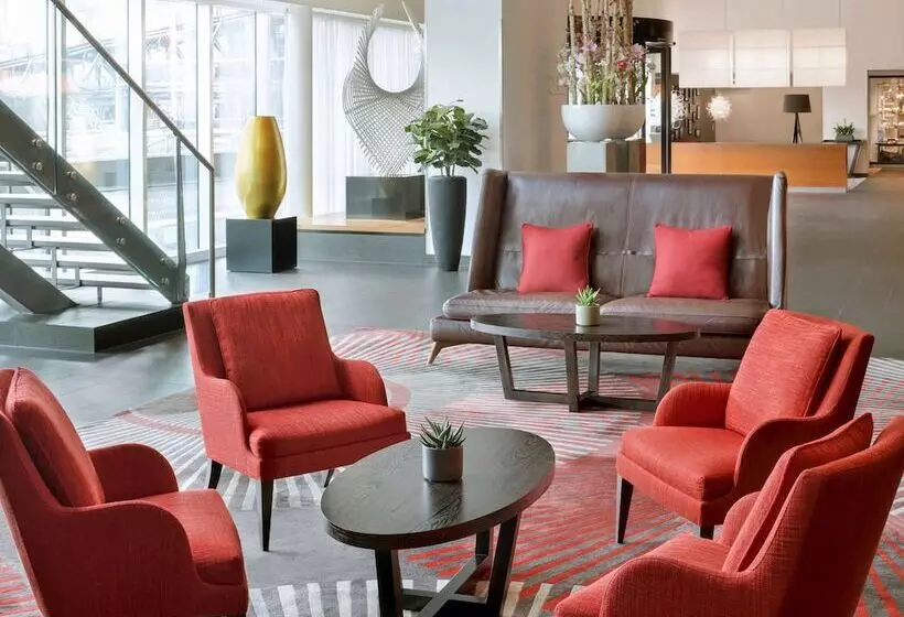 Fotos del hotel Mövenpick Hotel Amsterdam City Centre:  2