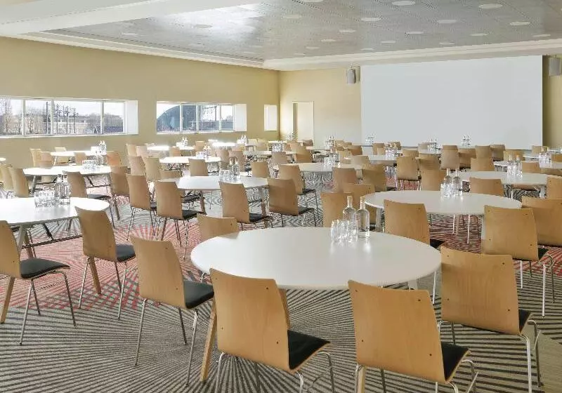 Fotos del hotel Mövenpick Hotel Amsterdam City Centre:  25