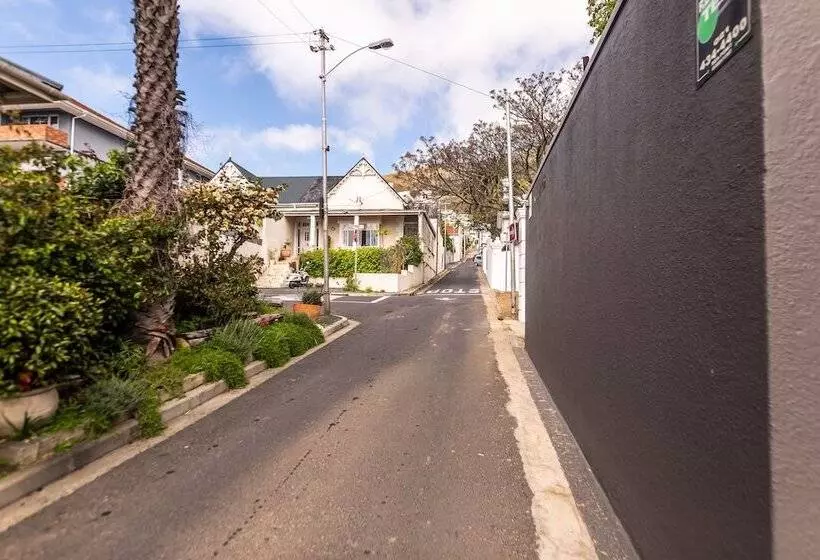 Fotos del hotel Point B Guest House:  15