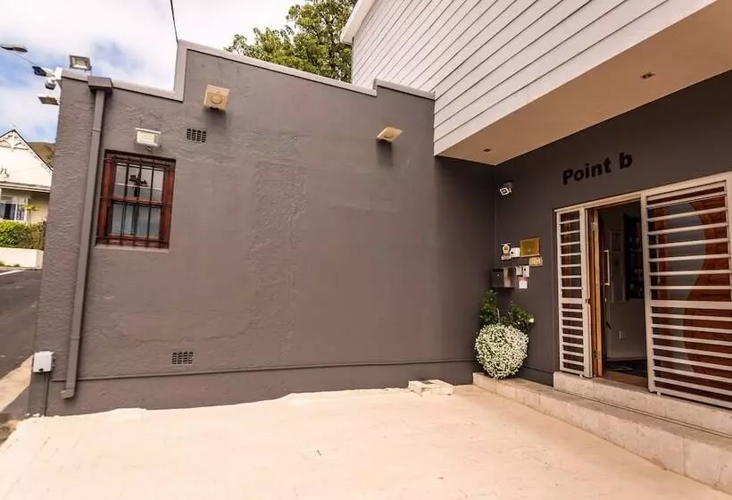 Fotos del hotel Point B Guest House:  5