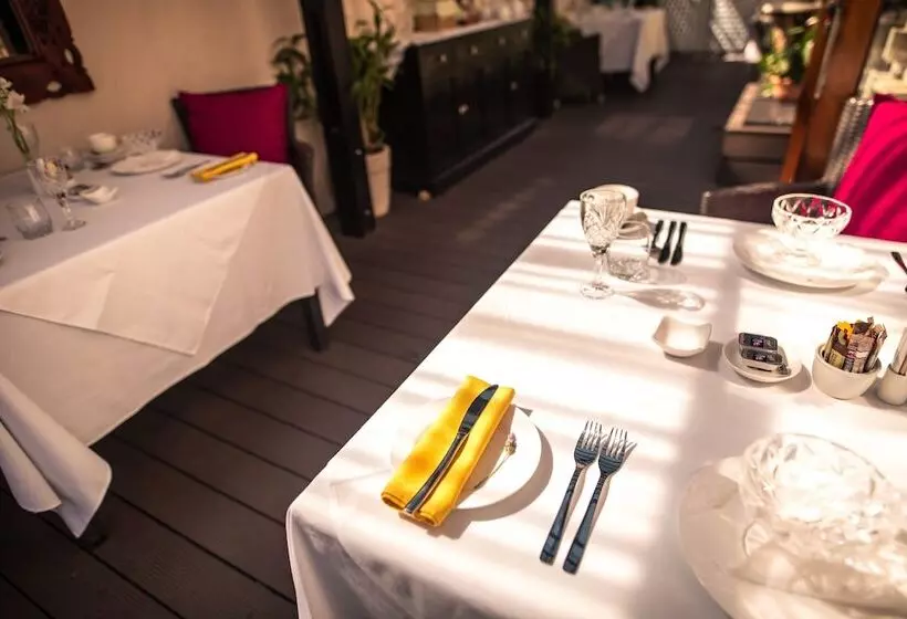 Fotos del hotel Point B Guest House:  2