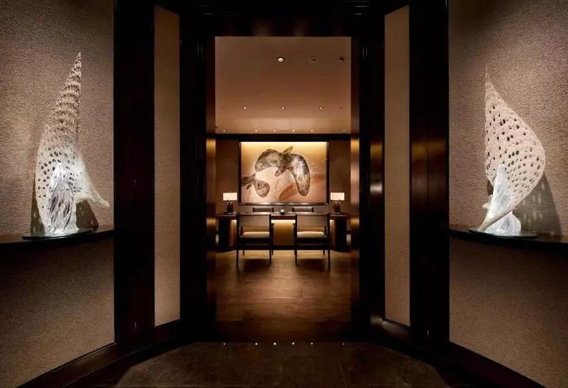 The Ritzcarlton, Tokyo