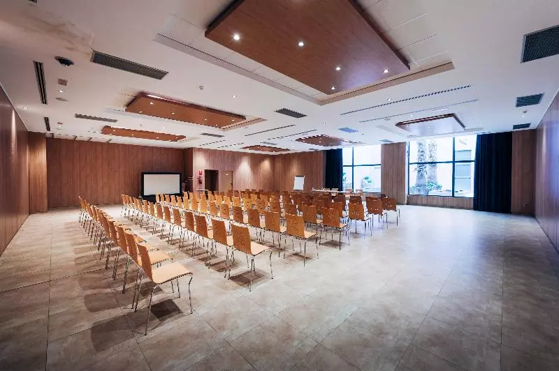 Fotos del hotel Azz Valencia Congress &spa:  9