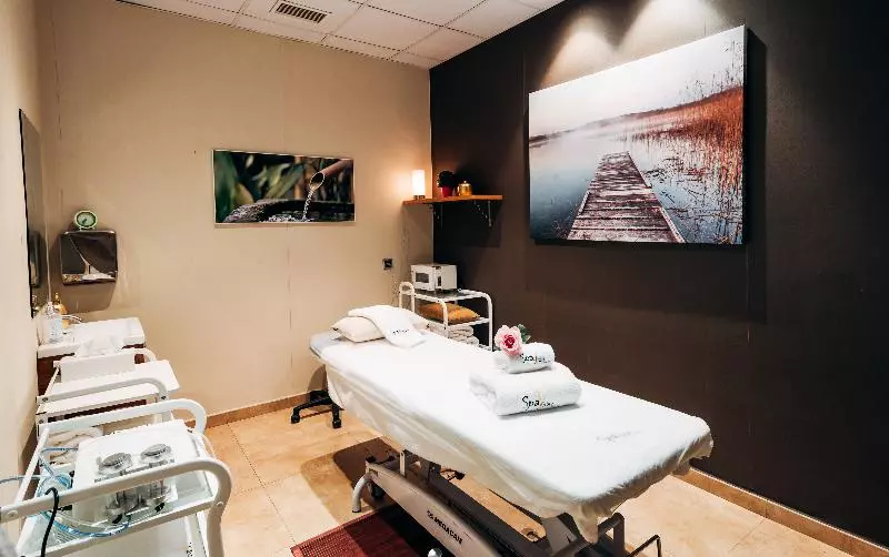 Fotos del hotel Azz Valencia Congress &spa:  20