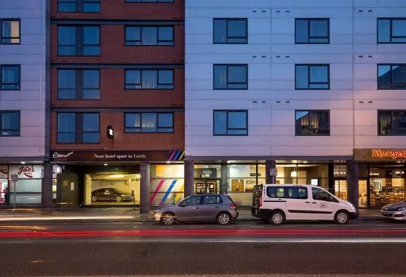 Fotos del hotel Roomzzz Leeds City West:  7