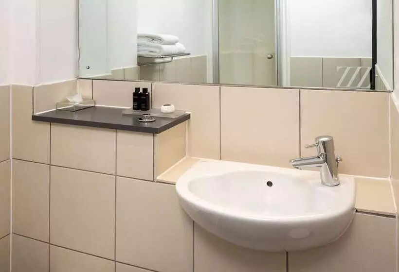 Fotos del hotel Roomzzz Leeds City West:  6