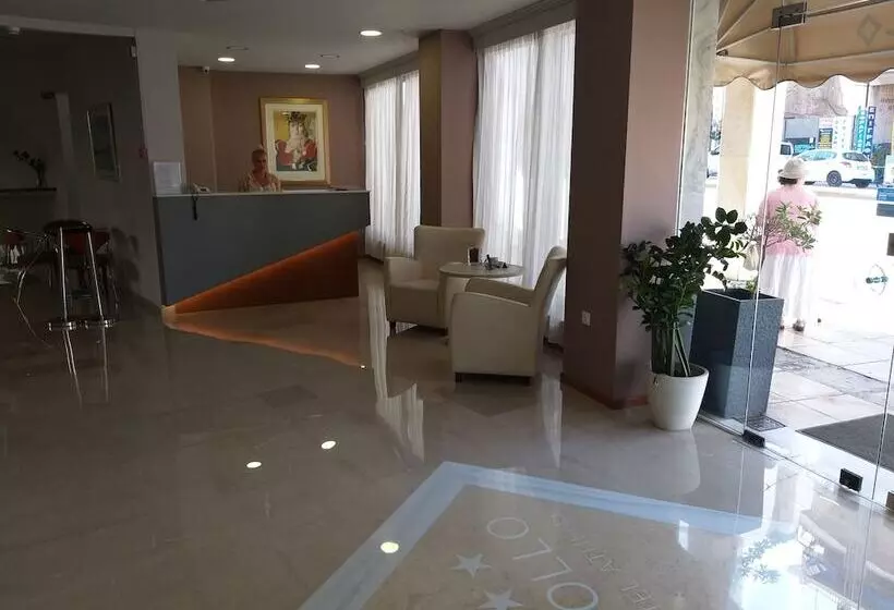 Fotos del hotel Apollo:  3