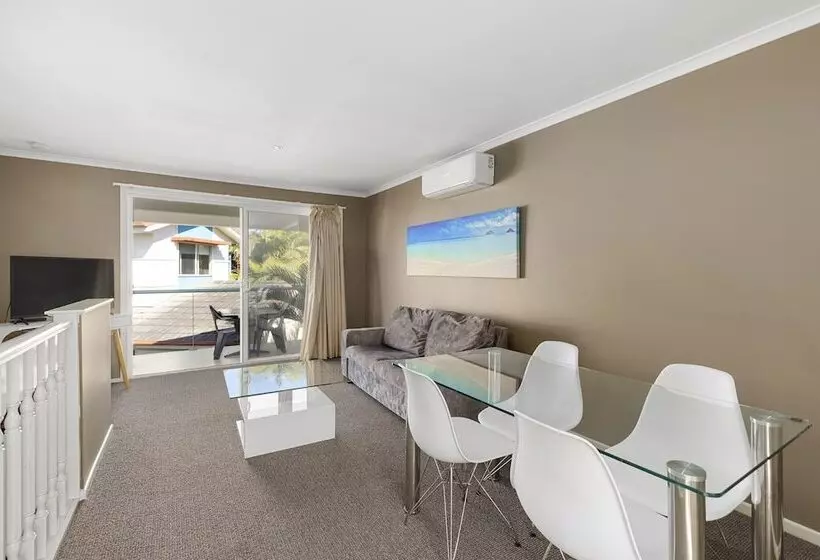 Fotos del hotel Aqualuna Beach Resort:  24